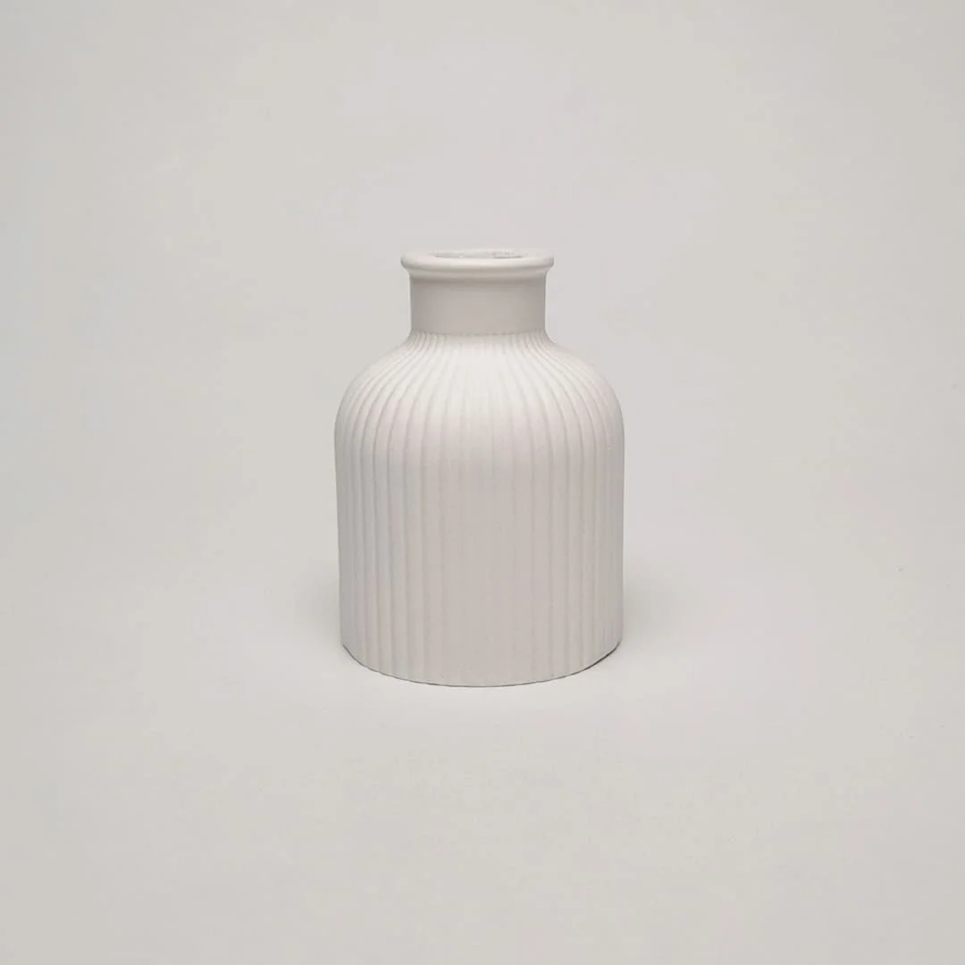 Vase en Plâtre Sculpté